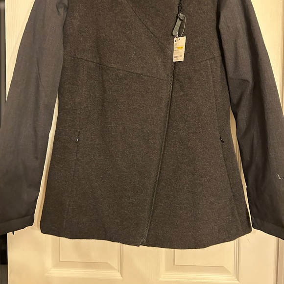 MEC women's jacket - Picture 6 of 6